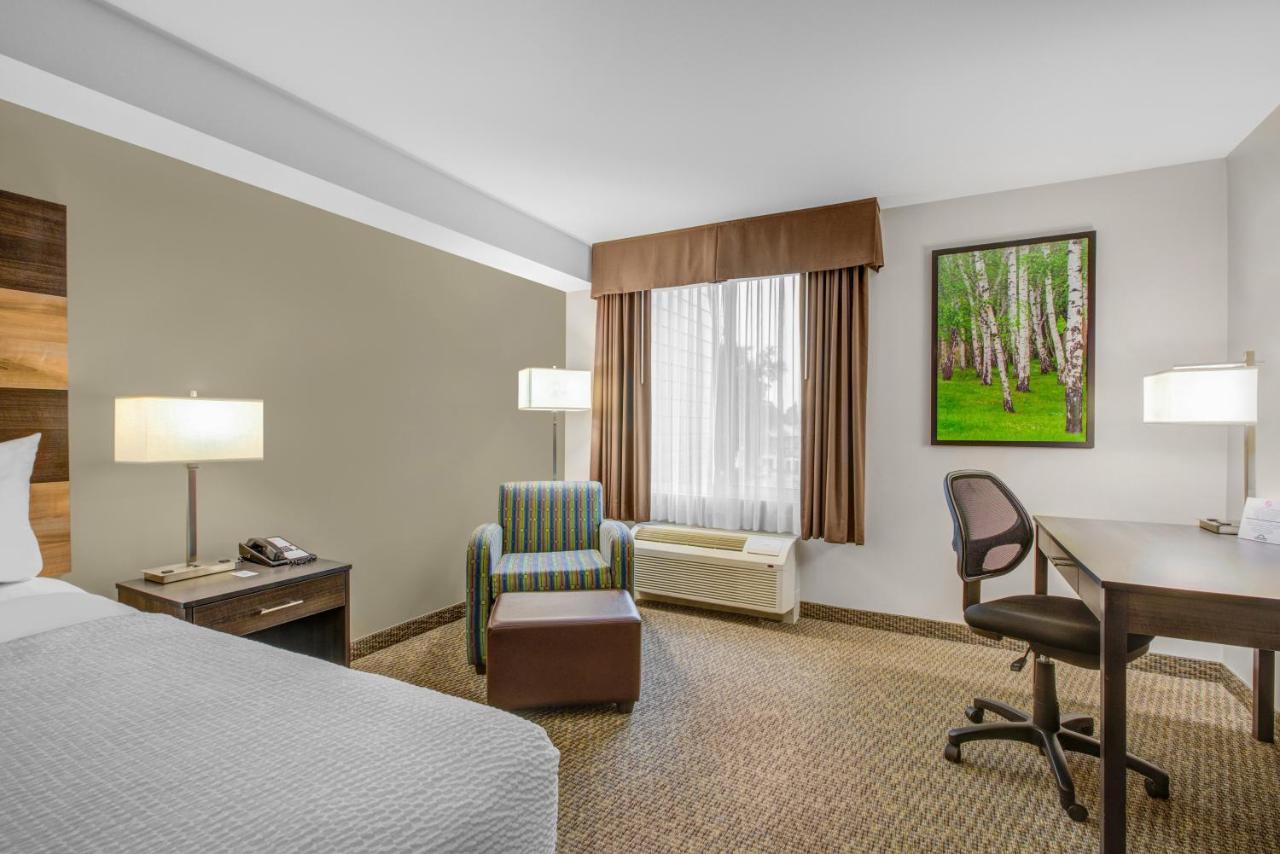 Days & By Wyndham Hotel 3*